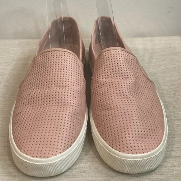 VINCE Sz 8 Blair Sneakers Perforated leather Slip-on Design Rubber Sole Loafers - Picture 2 of 10